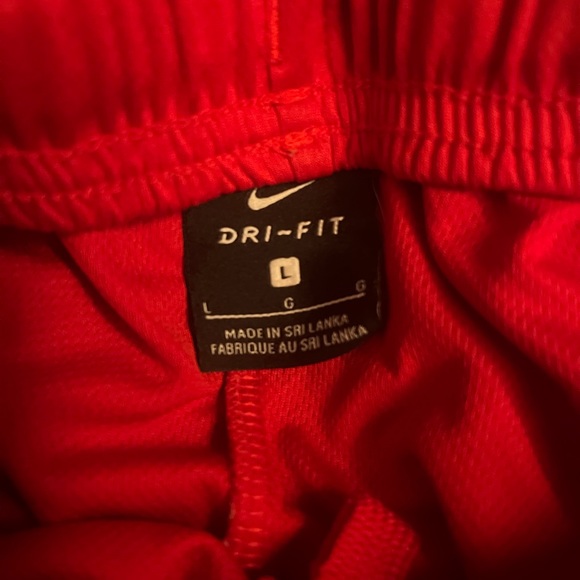 Nike Athletic Shorts (Youth L) - Picture 4 of 5